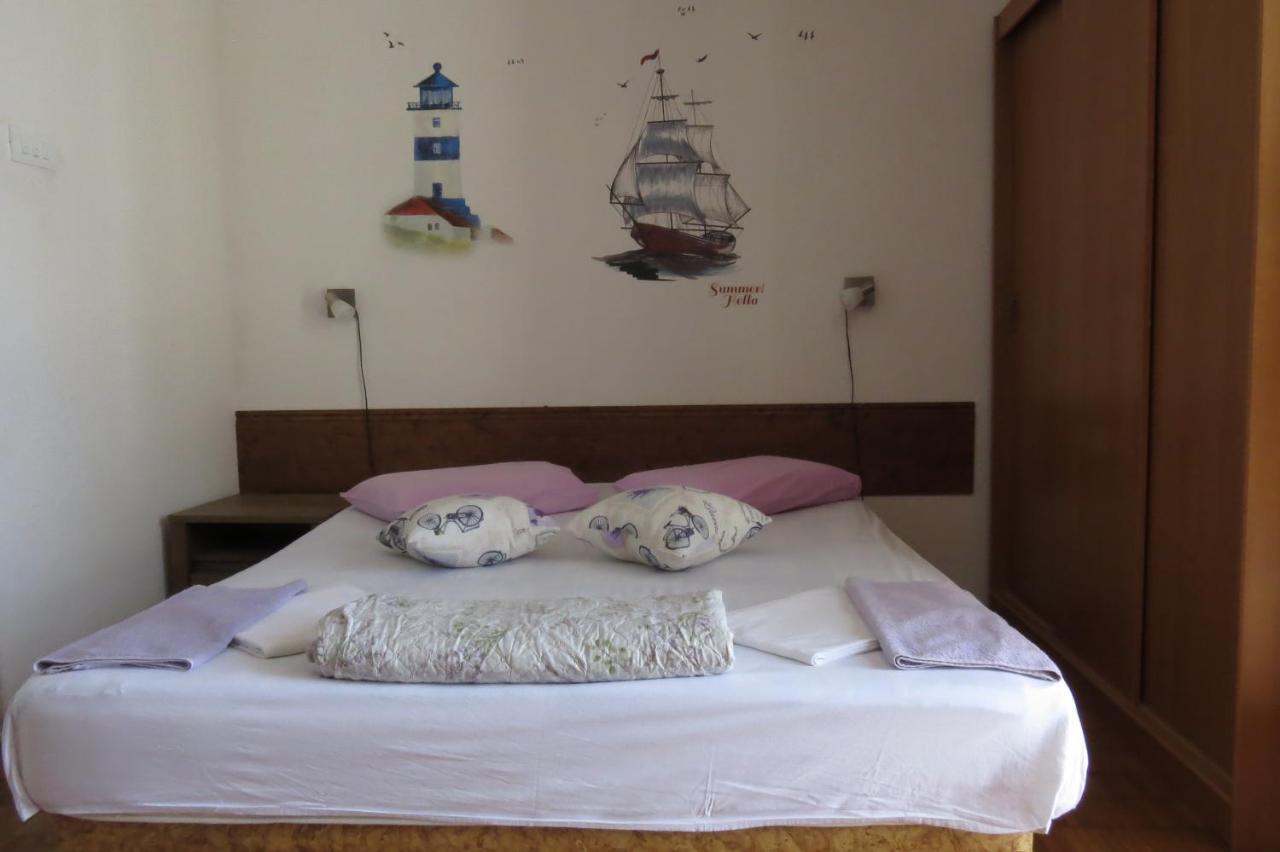 Apartments Feral Baška Voda المظهر الخارجي الصورة